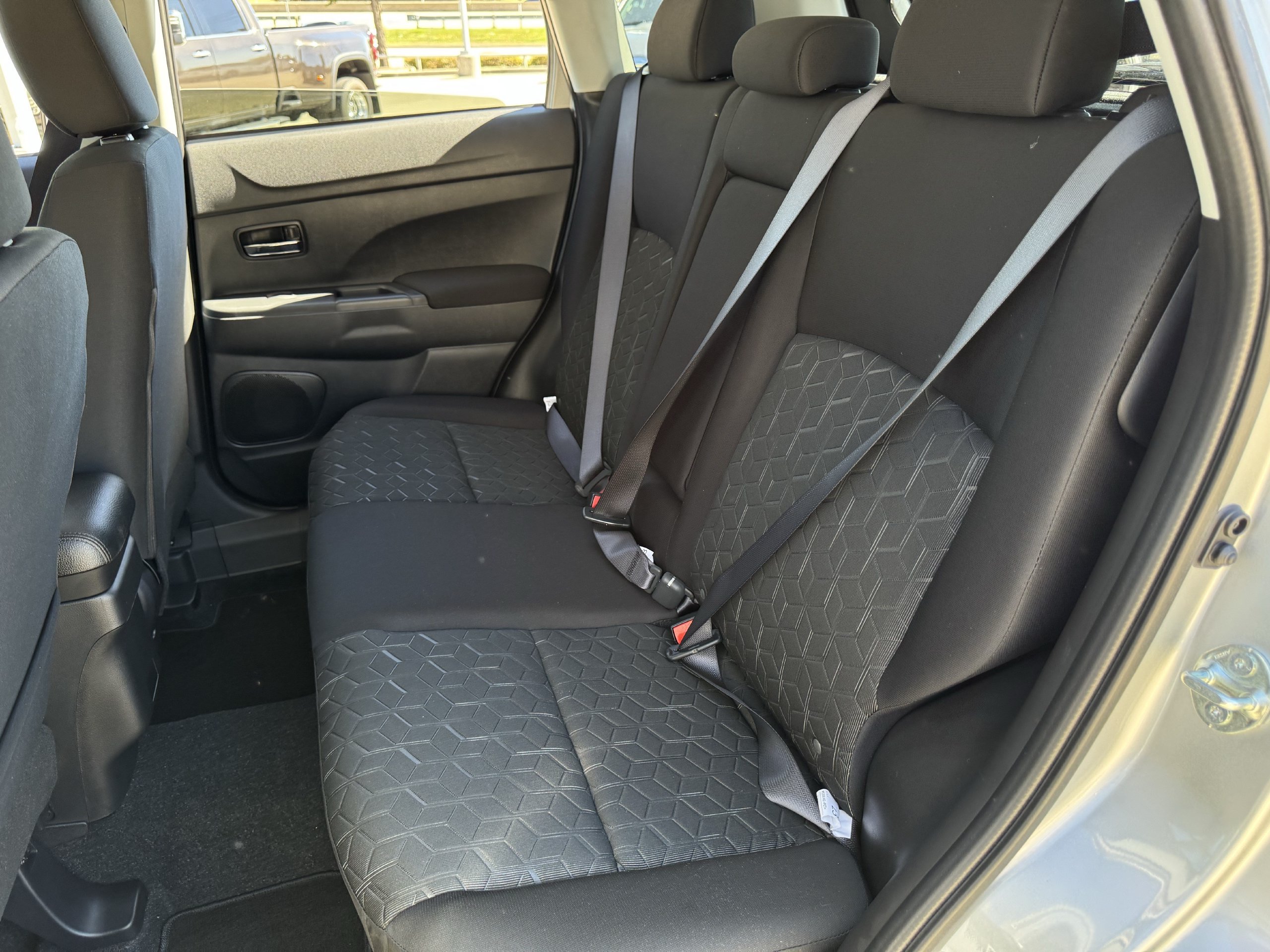 New 2027 Mitsubishi Outlander Sport ES FWD image 21