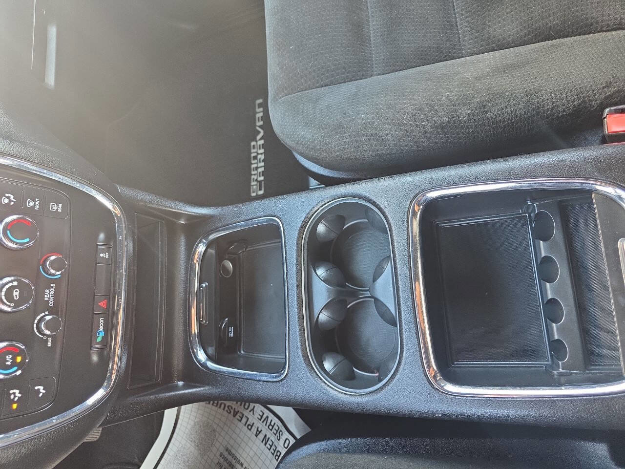 Used 2015 Dodge Grand Caravan SXT w/ Blacktop Package image 12