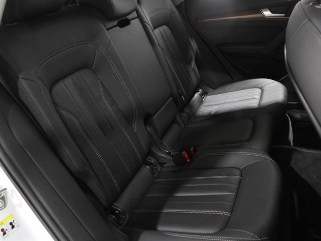 Used 2022 Audi Q5 2.0T Premium image 17