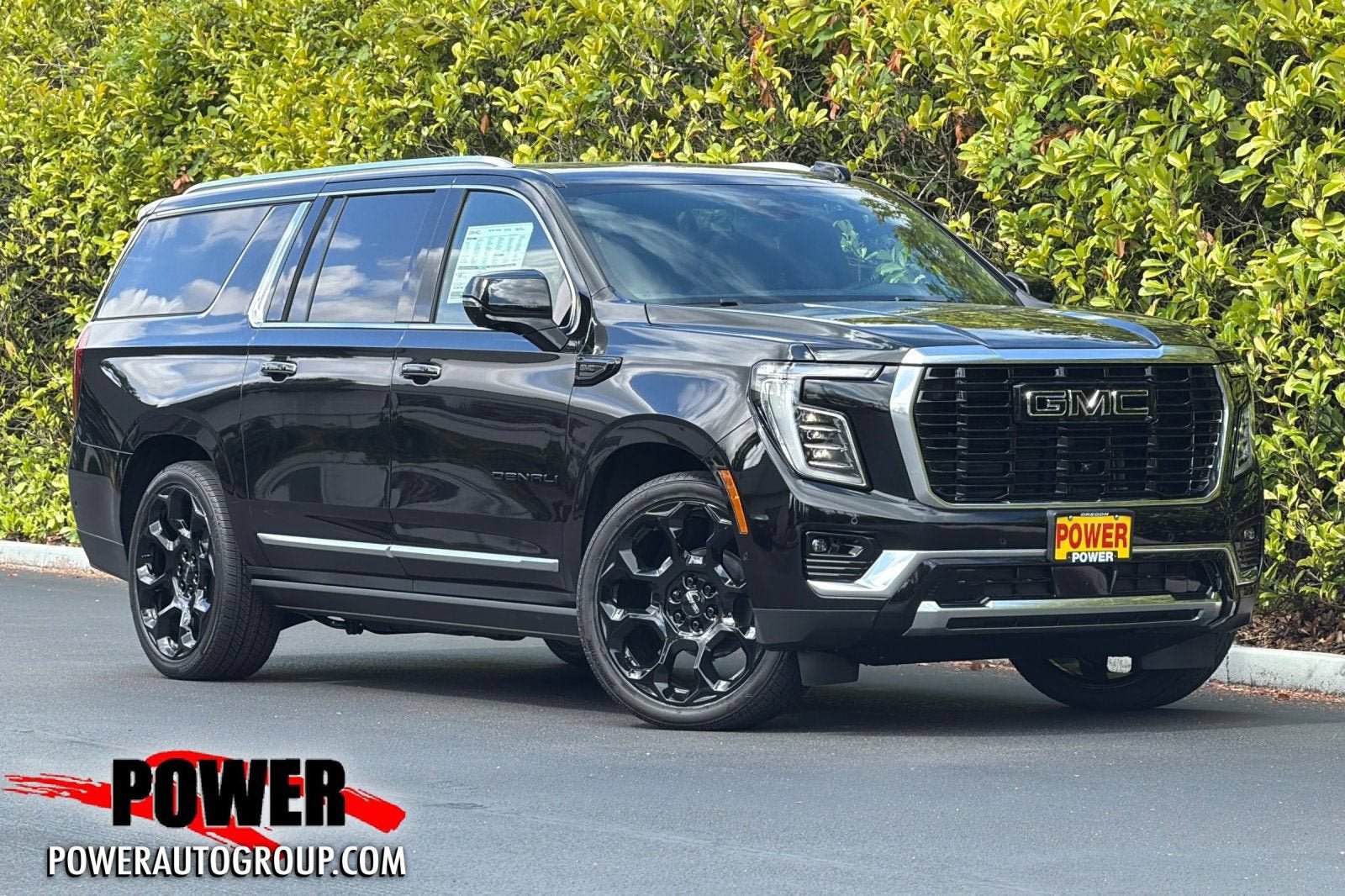 New 2026 GMC Yukon XL Denali AWD/4WD image 1