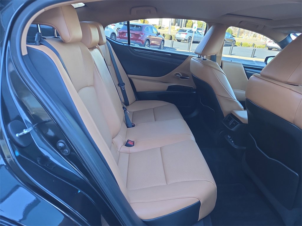 Used 2022 Lexus ES 350 image 14