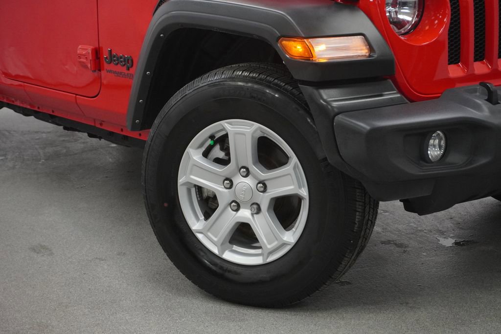 Used 2022 Jeep Wrangler Unlimited Sport video 4