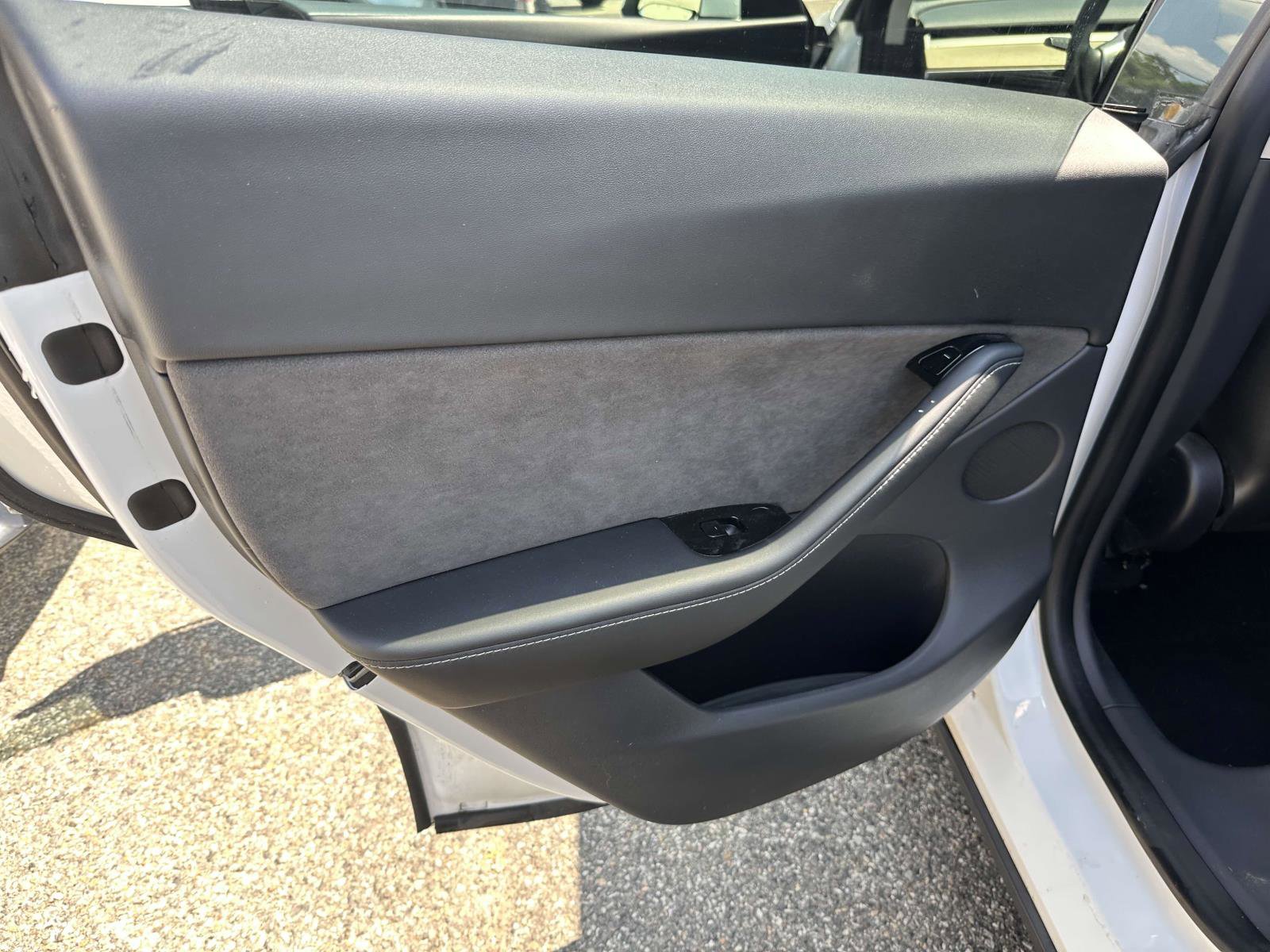 Used 2020 Tesla Model Y Long Range AWD/4WD image 18