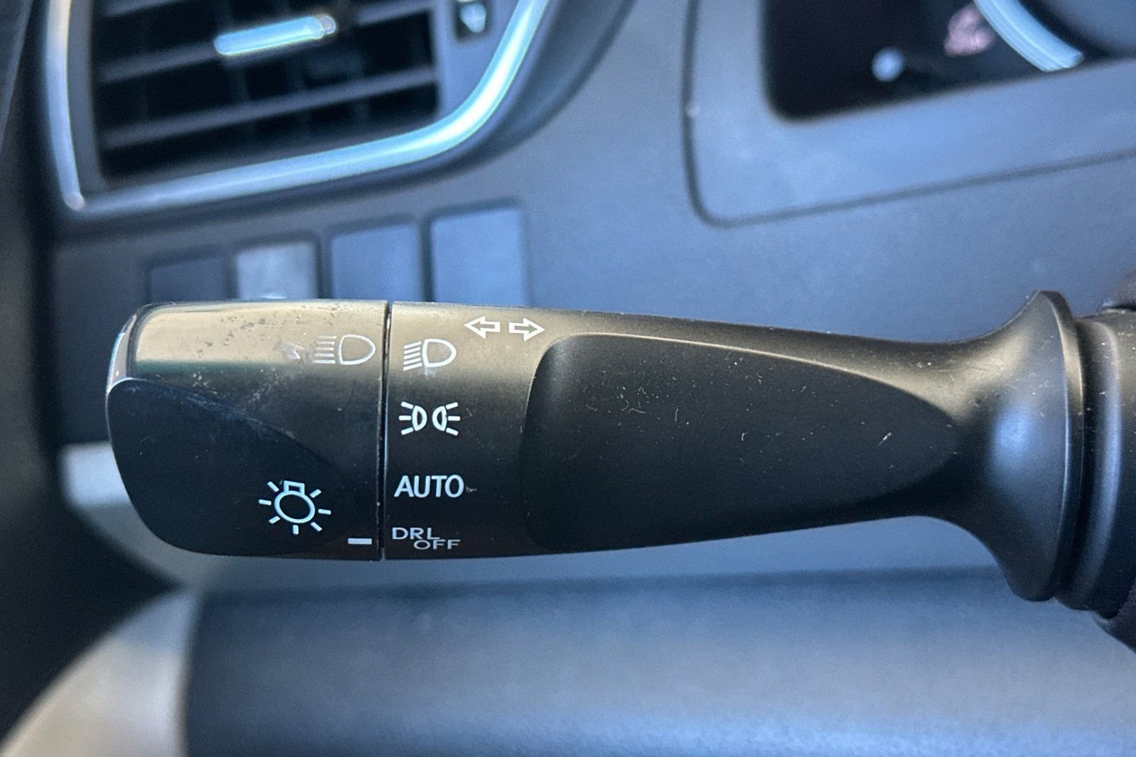 Used 2016 Toyota Camry SE image 35