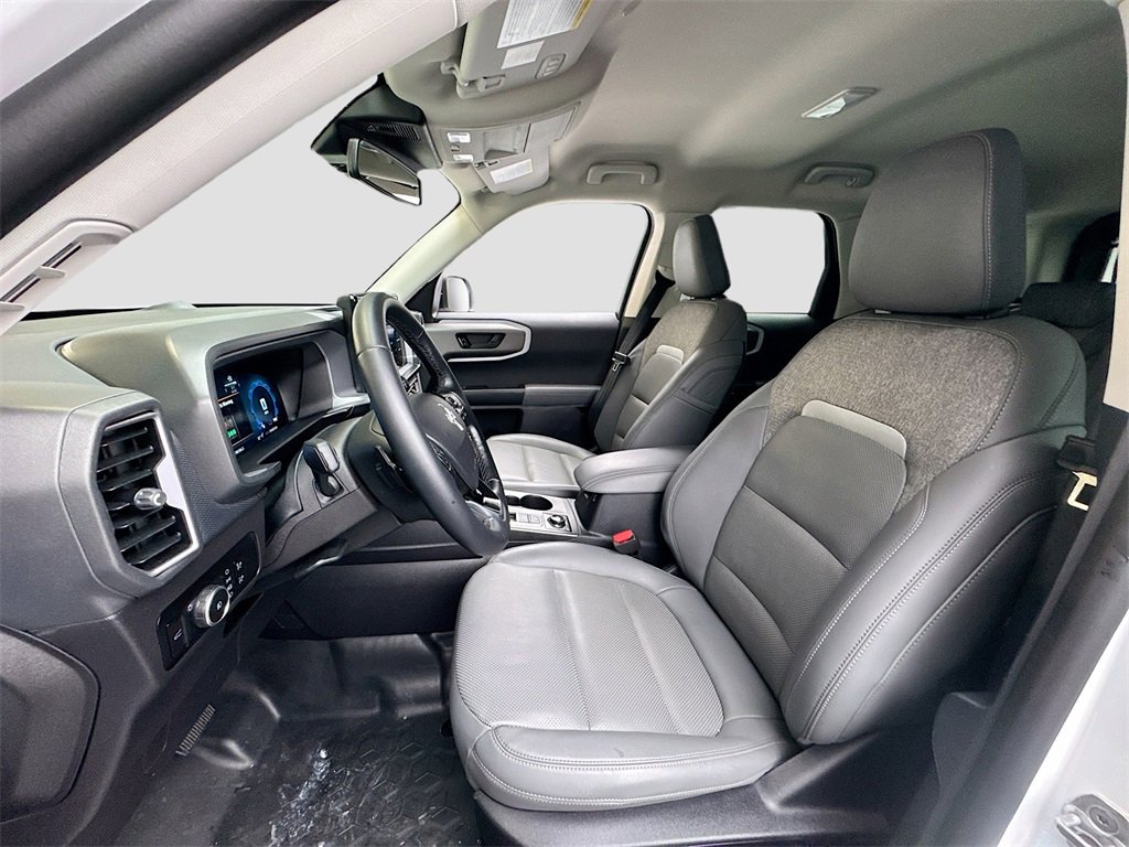 Used 2025 Ford Bronco Sport Badlands image 12