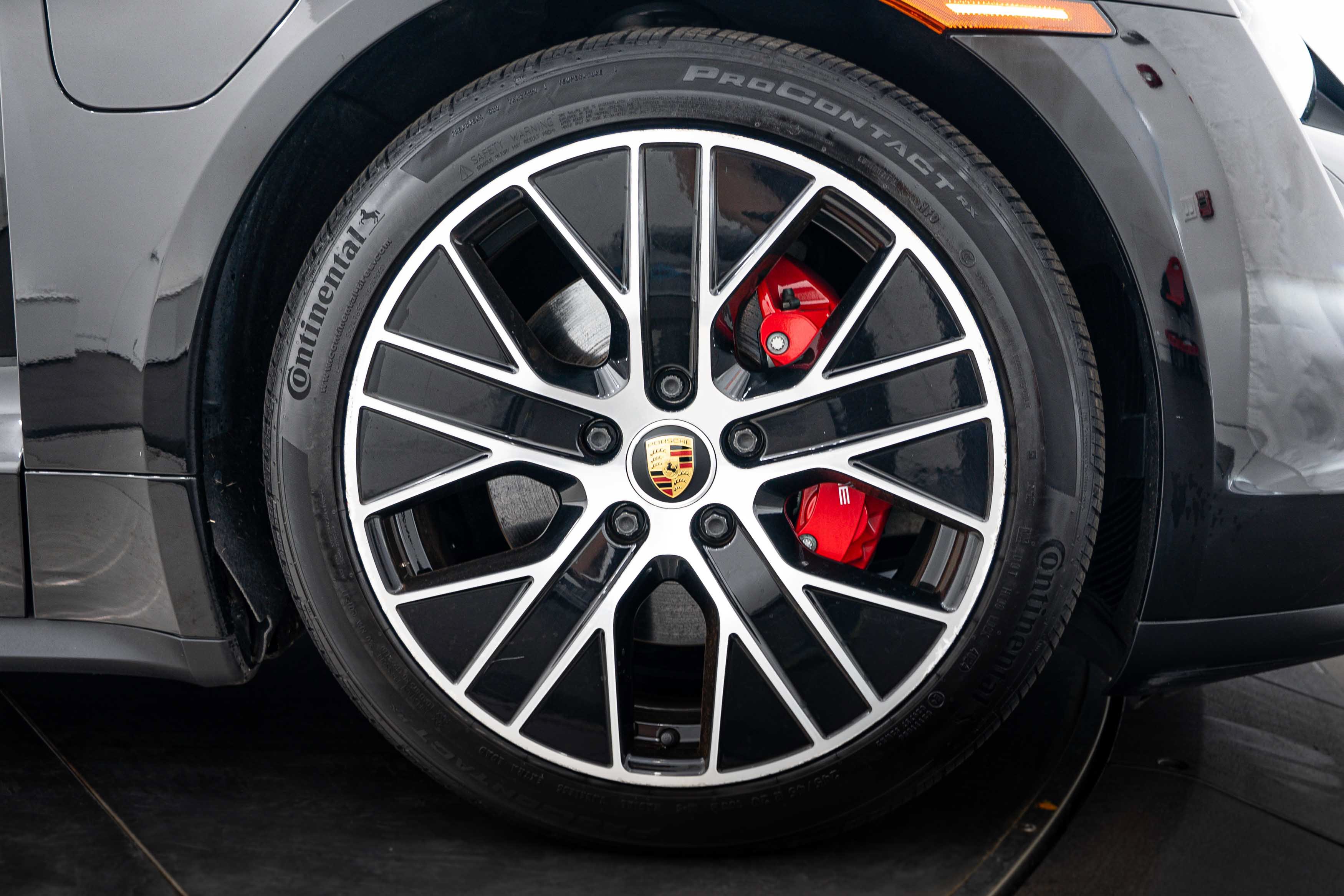 Certified 2022 Porsche Taycan 4S AWD/4WD image 11