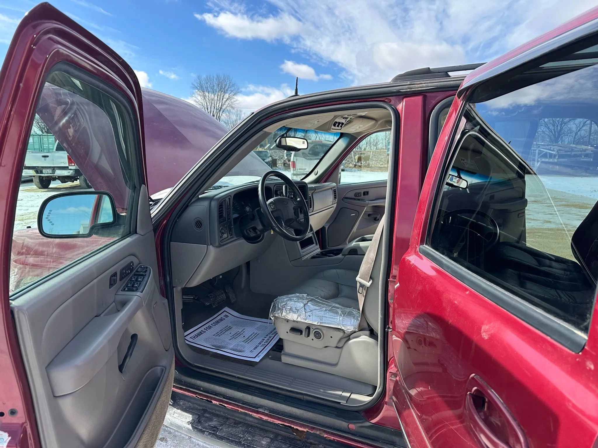 Used 2004 Chevrolet Suburban LT w/ Preferred Equipment Group image 10