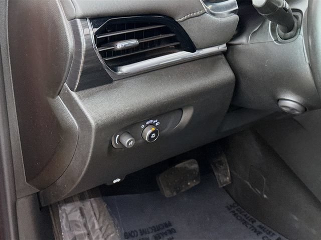 Used 2023 Chevrolet Traverse High Country w/ LPO, Floor Liner Package AWD/4WD image 12
