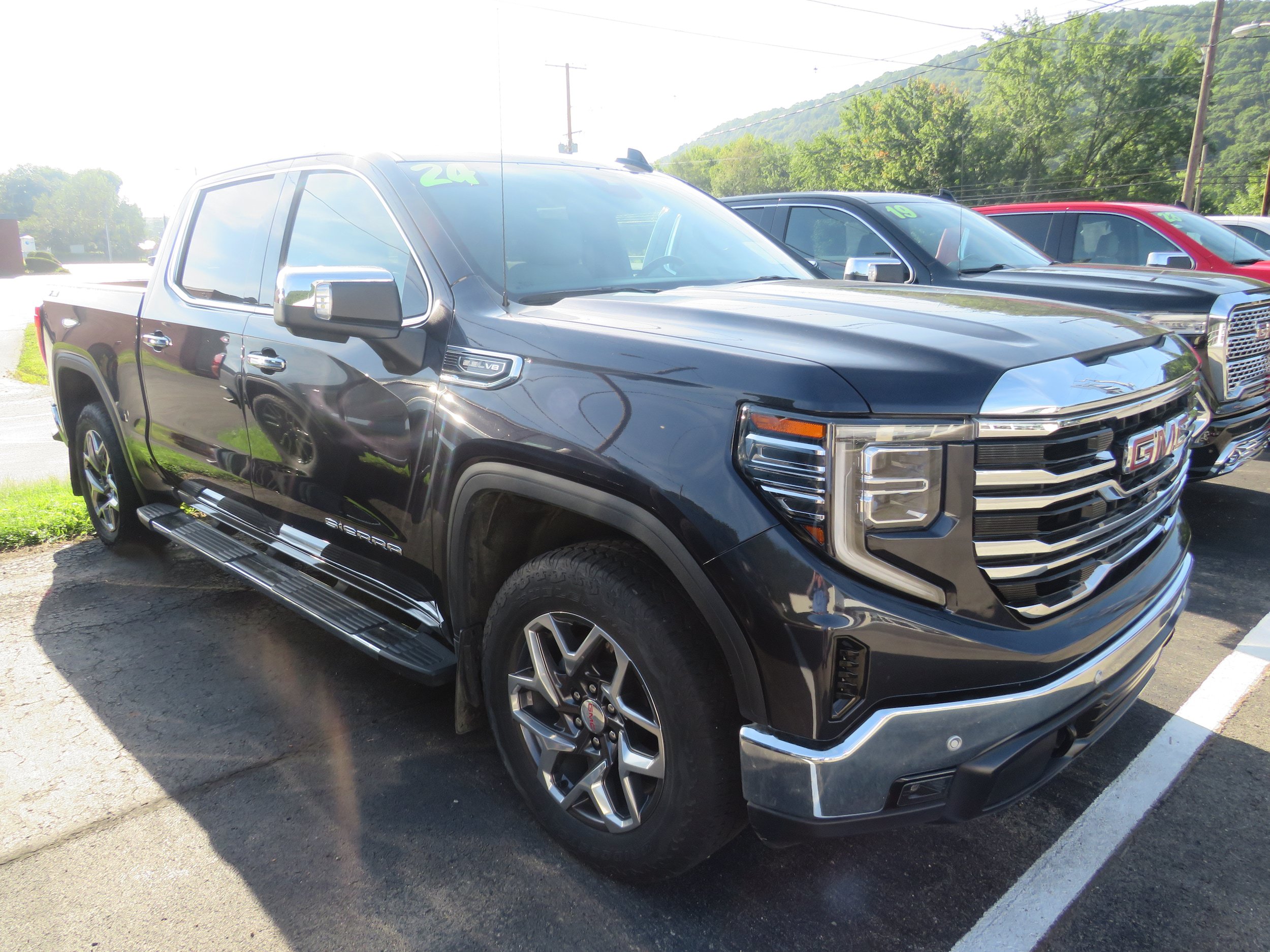 Used 2024 GMC Sierra 1500 SLT w/ SLT Premium Plus Package