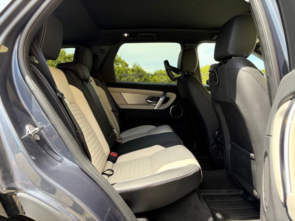Certified 2025 Land Rover Discovery Sport Dynamic SE AWD/4WD image 17