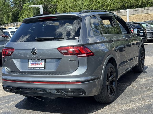 Used 2023 Volkswagen Tiguan SE R-Line AWD/4WD image 18