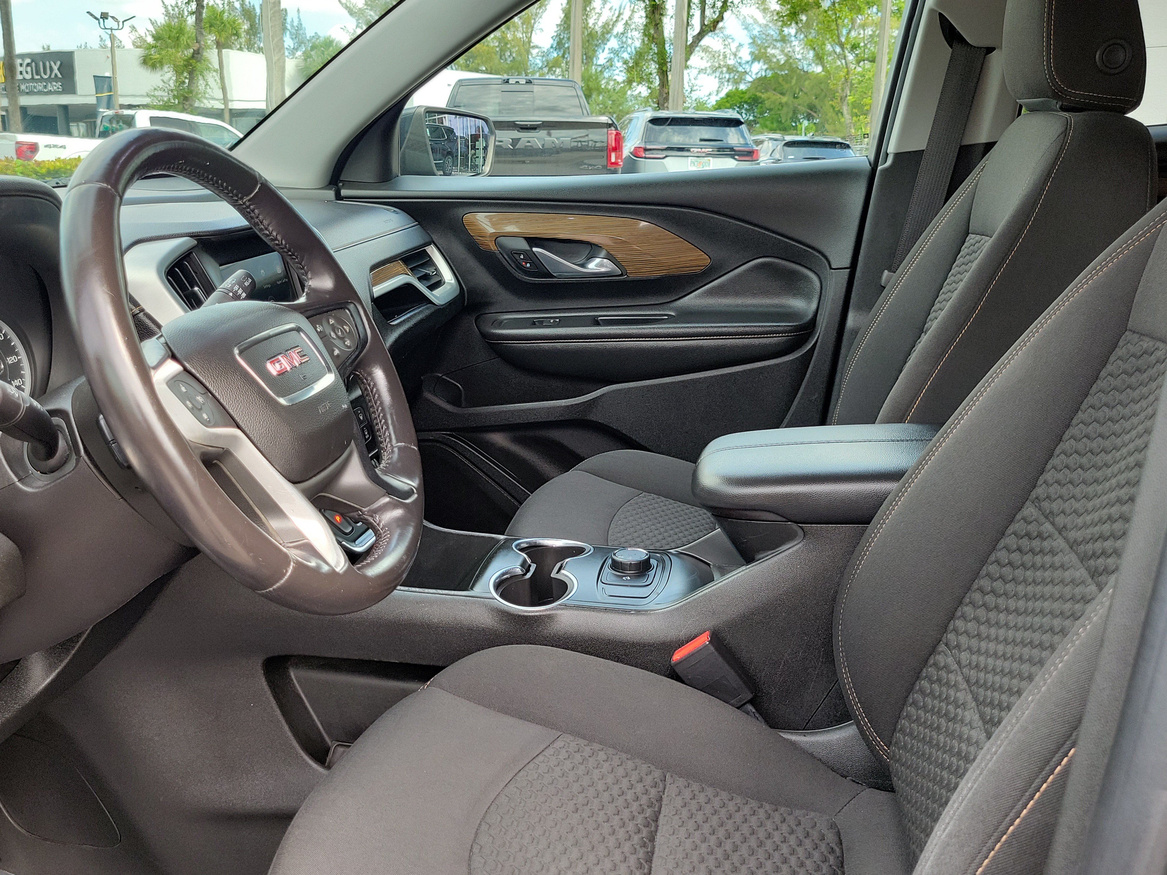 Used 2018 GMC Terrain SLE FWD image 11