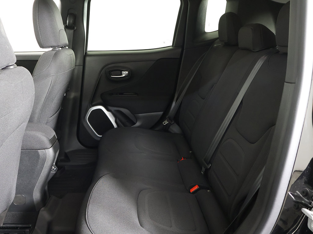 Used 2019 Jeep Renegade Latitude AWD/4WD image 29
