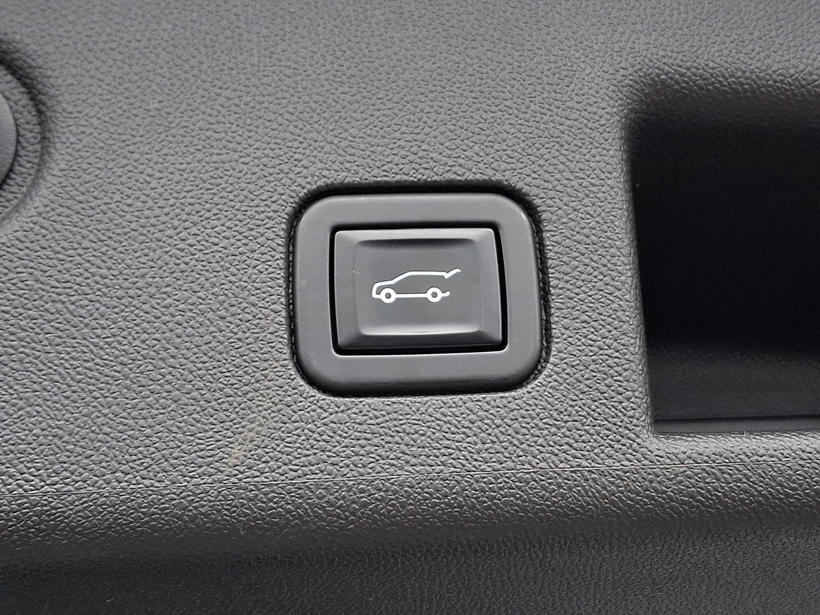Used 2021 Chevrolet Equinox LT image 30