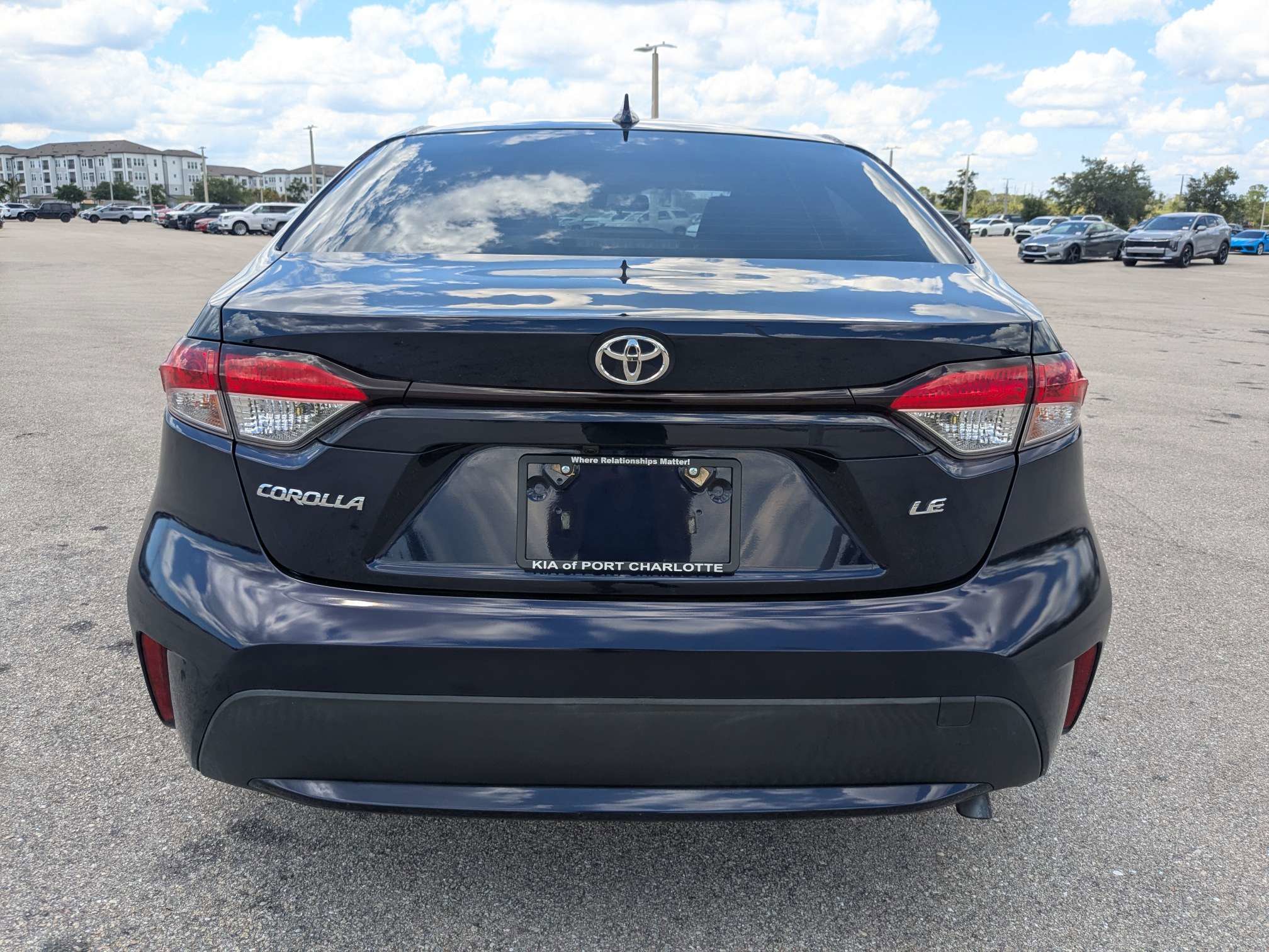 Used 2021 Toyota Corolla LE FWD image 6