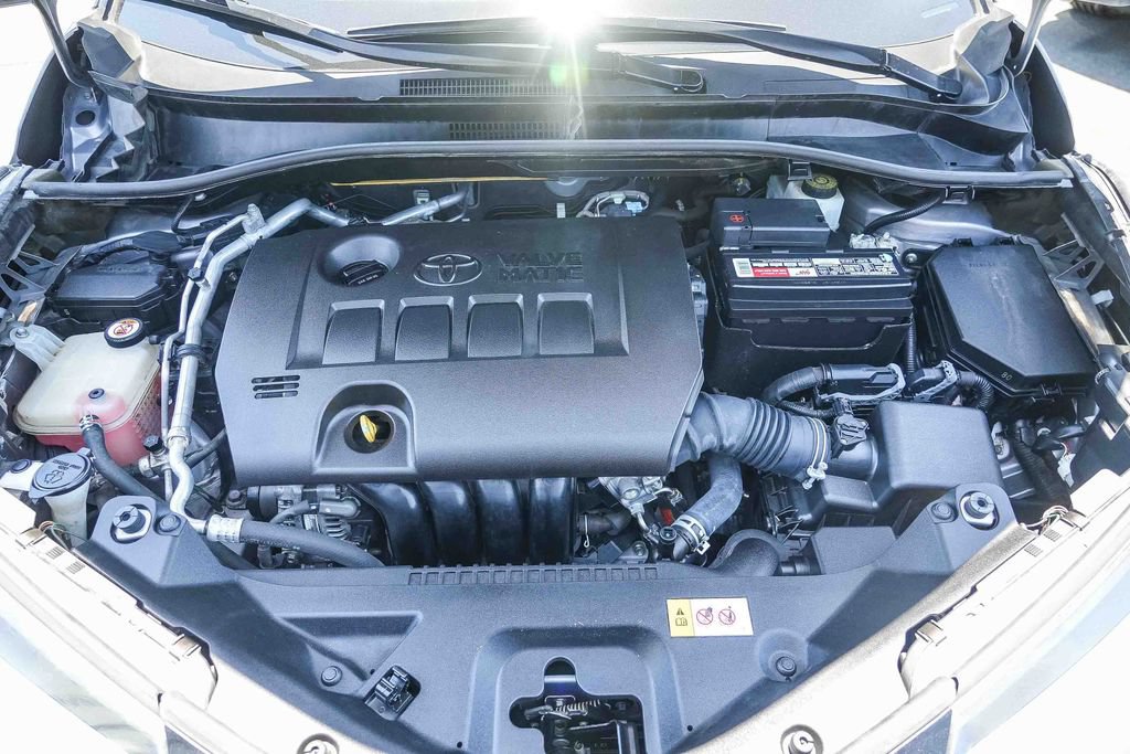 Used 2019 Toyota C-HR XLE FWD image 32