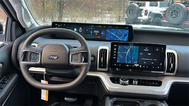 New 2025 Ford Expedition Max Active image 6