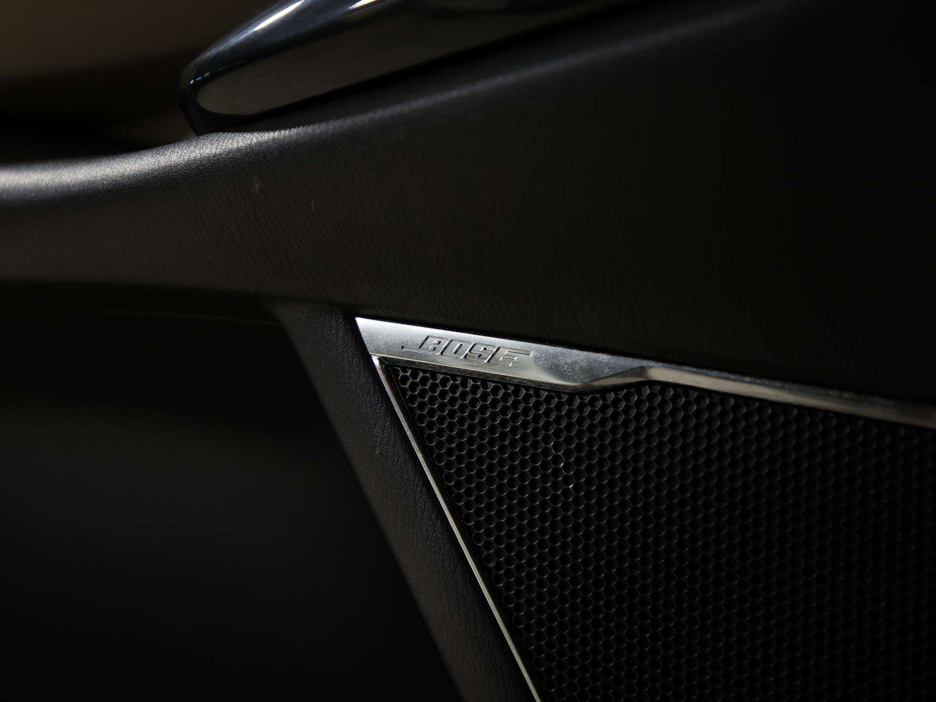 Used 2018 MAZDA CX-9 Touring w/ Touring Premium Package image 24