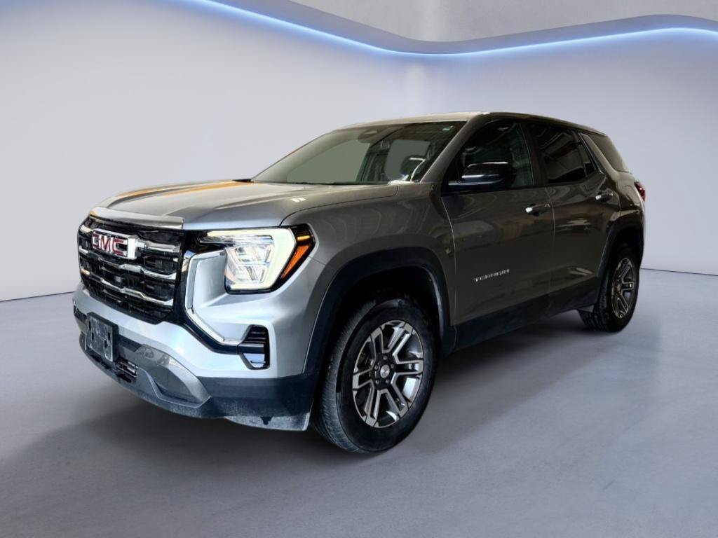 Used 2025 GMC Terrain Elevation