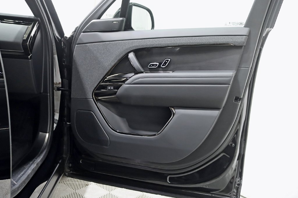 Used 2023 Land Rover Range Rover Sport SE Dynamic AWD/4WD image 33
