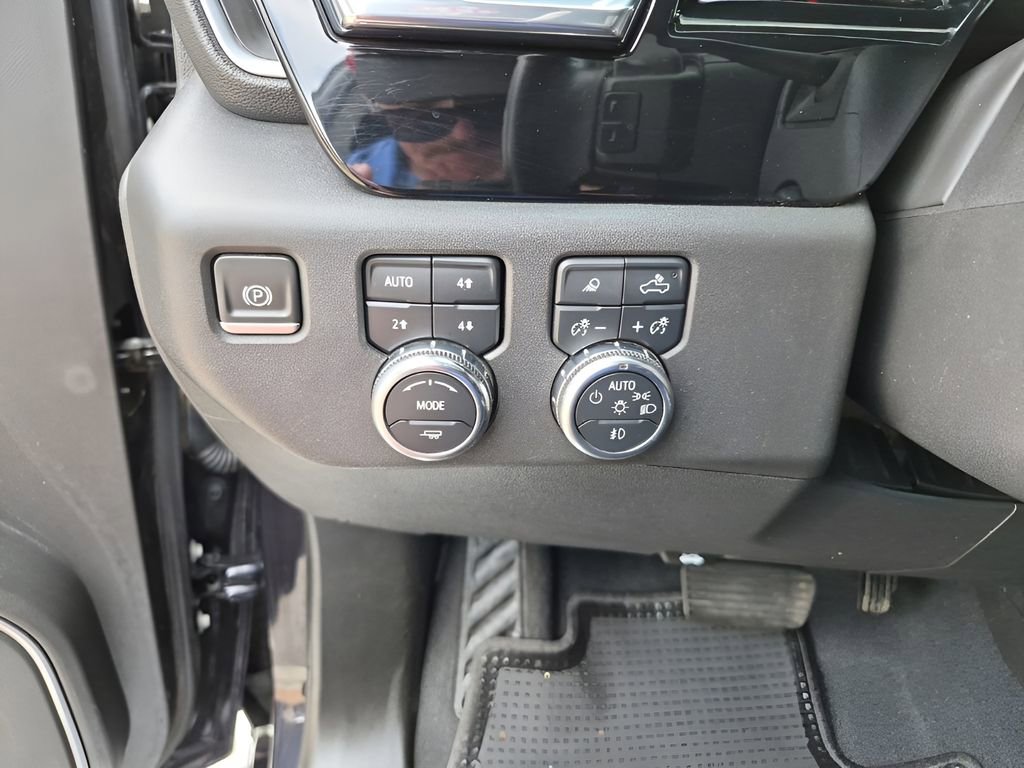 Used 2022 GMC Sierra 1500 SLT w/ SLT Convenience Package AWD/4WD image 34