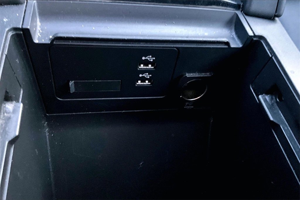 Used 2023 MAZDA MAZDA3 s image 35