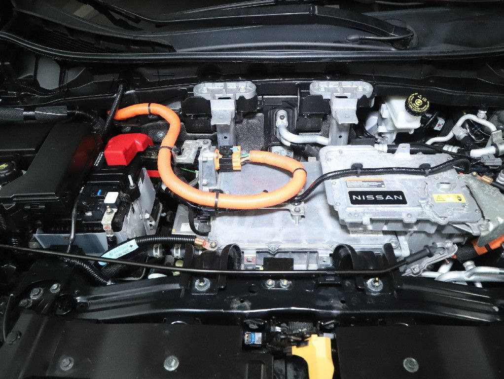 Certified 2023 Nissan Ariya FWD image 35