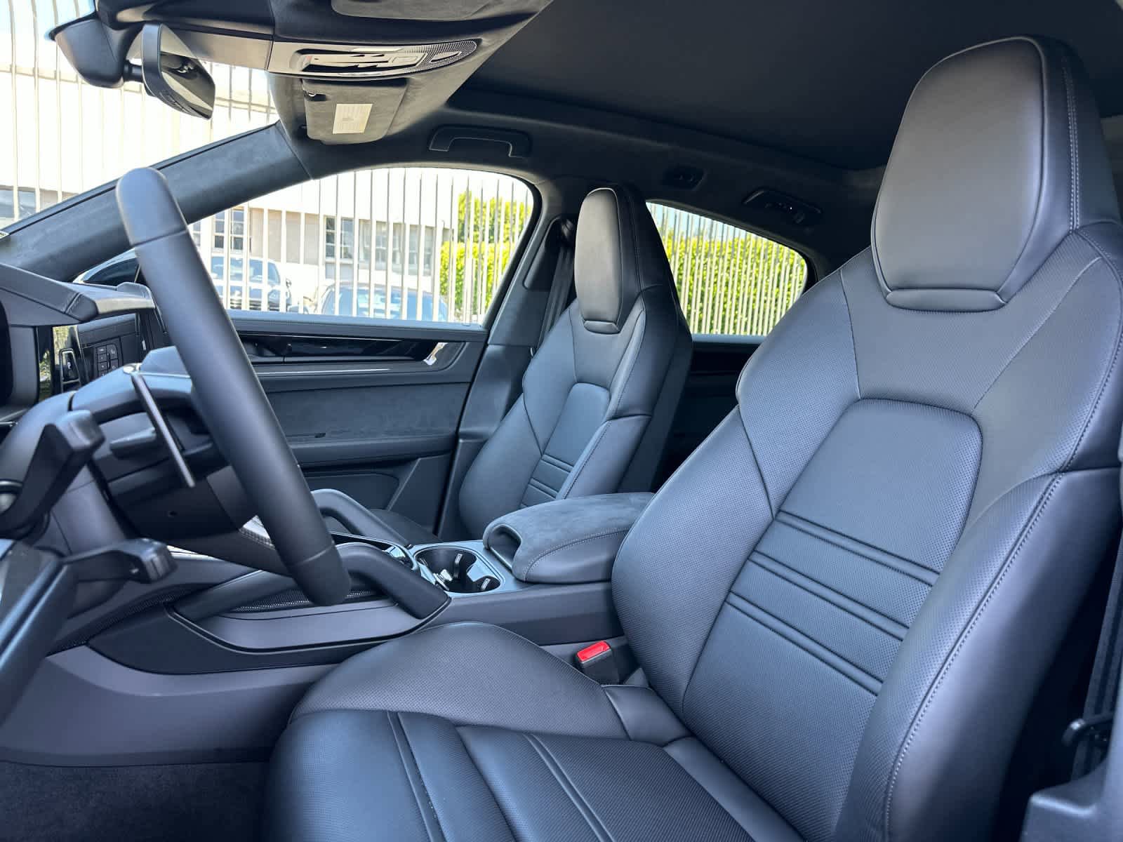 New 2026 Porsche Cayenne GTS AWD/4WD image 5