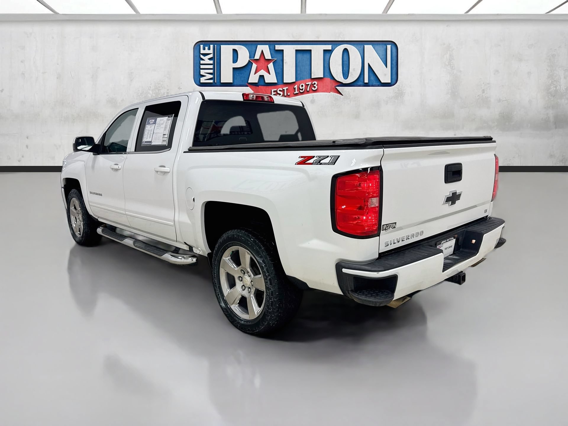 Used 2018 Chevrolet Silverado 1500 LT w/ All Star Edition AWD/4WD image 5