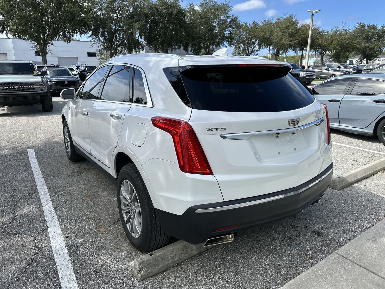 Used 2017 Cadillac XT5 Luxury FWD image 6
