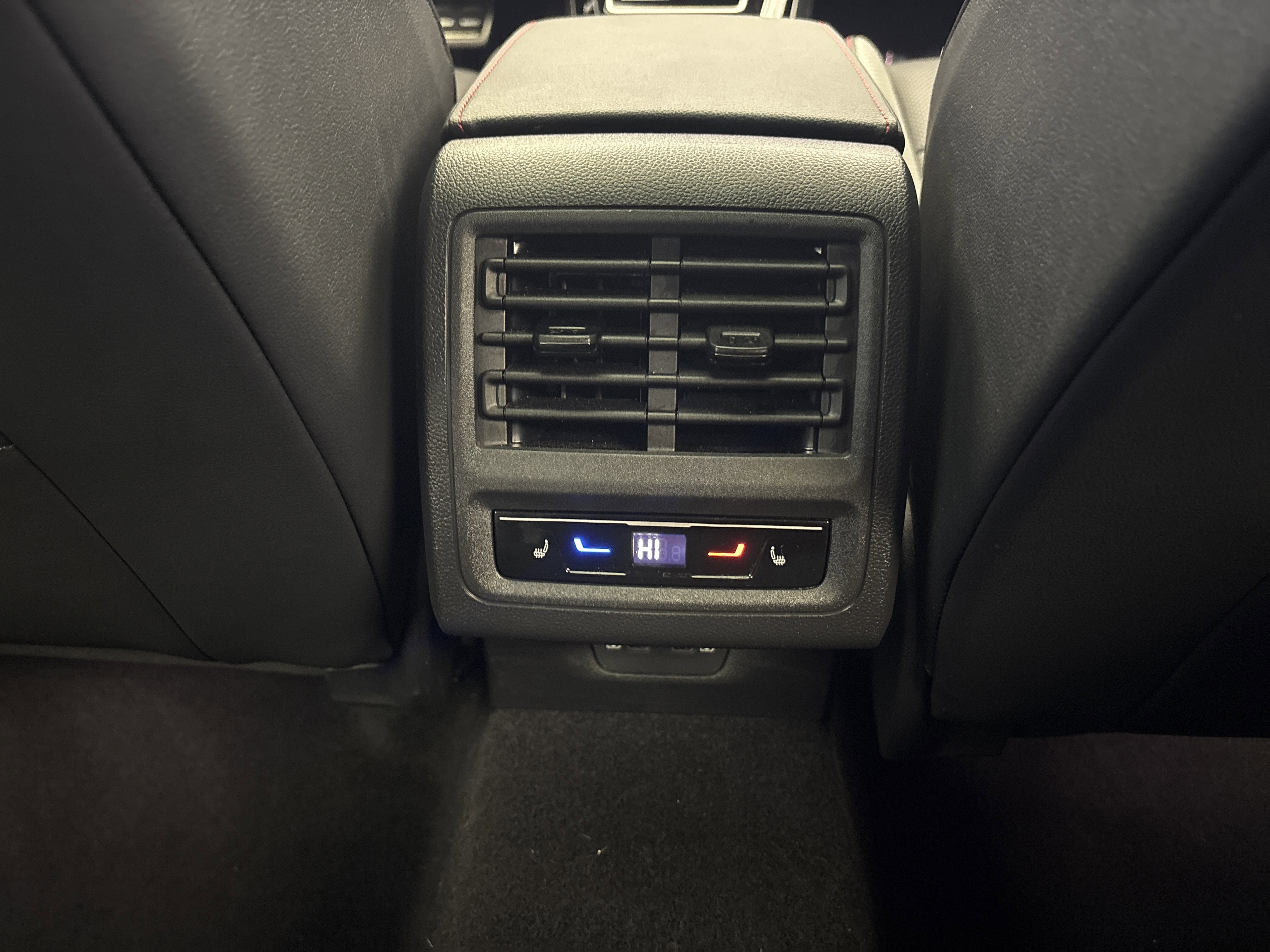 Used 2023 Volkswagen GTI Autobahn image 27