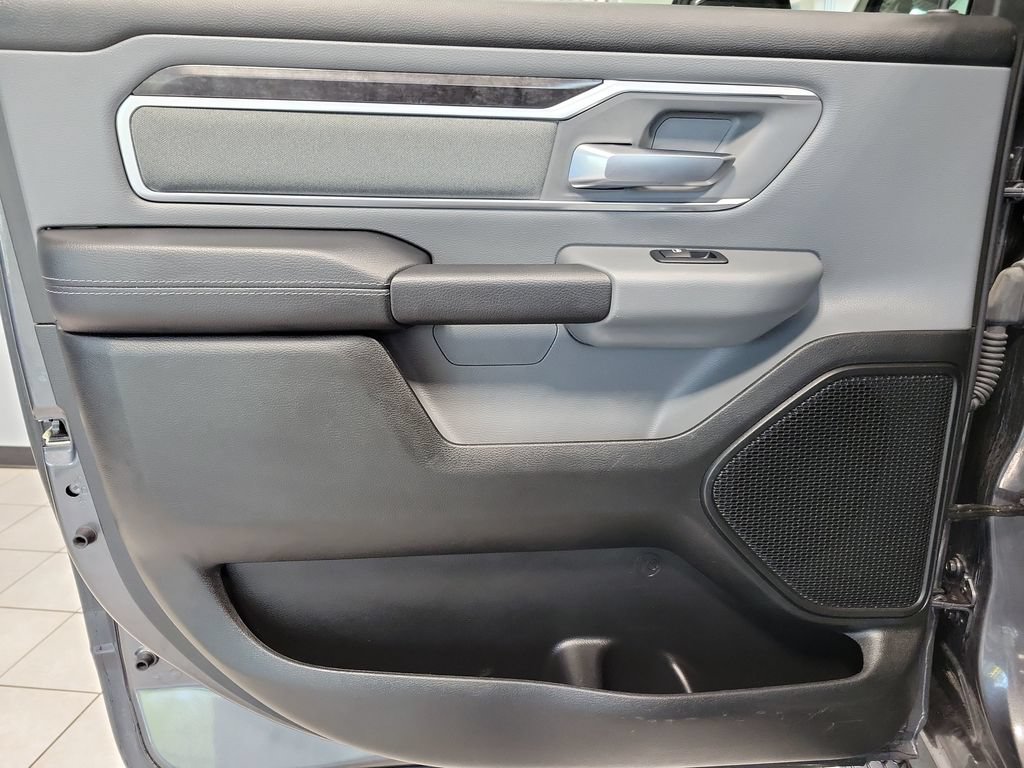Used 2022 RAM 1500 Big Horn AWD/4WD image 30
