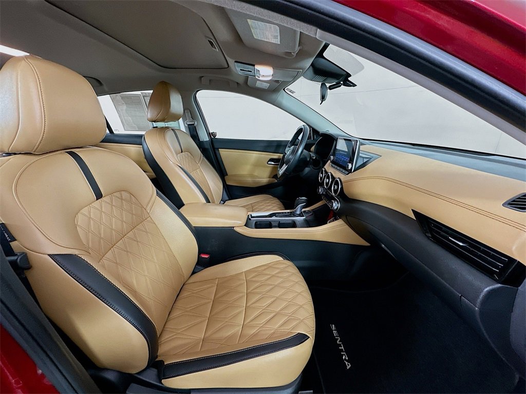 Used 2022 Nissan Sentra SV w/ SV Premium Package image 26