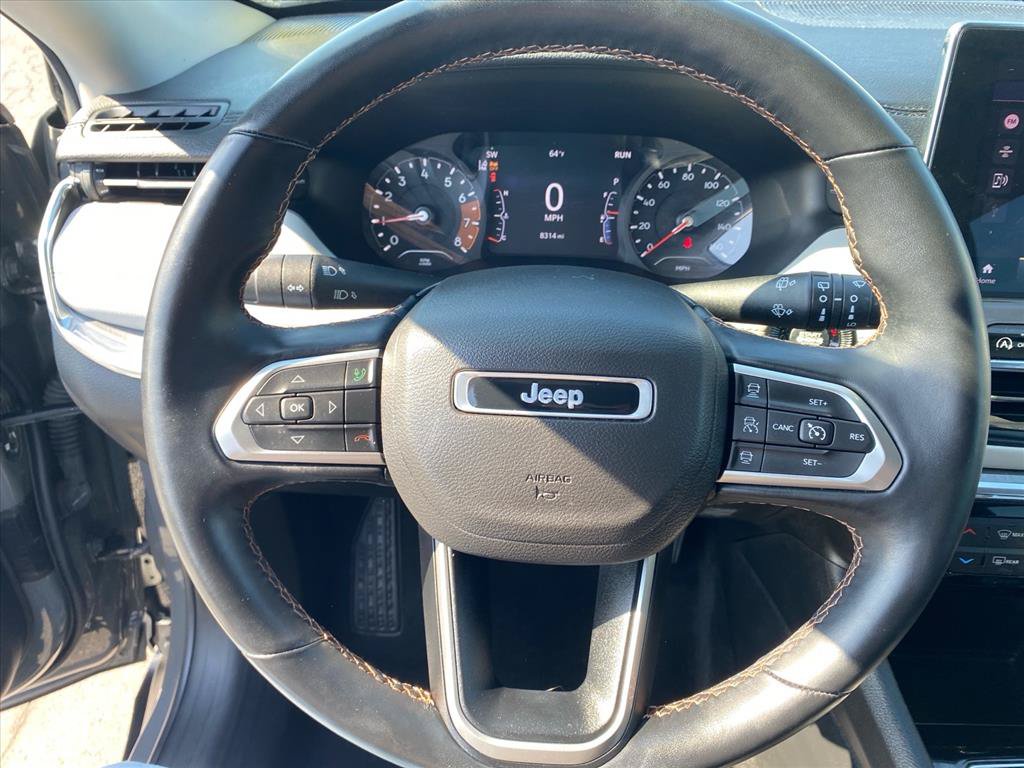Used 2022 Jeep Compass Limited AWD/4WD image 10
