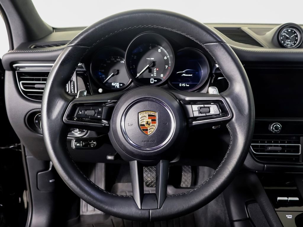 Certified 2024 Porsche Macan w/ Premium Plus Package image 22