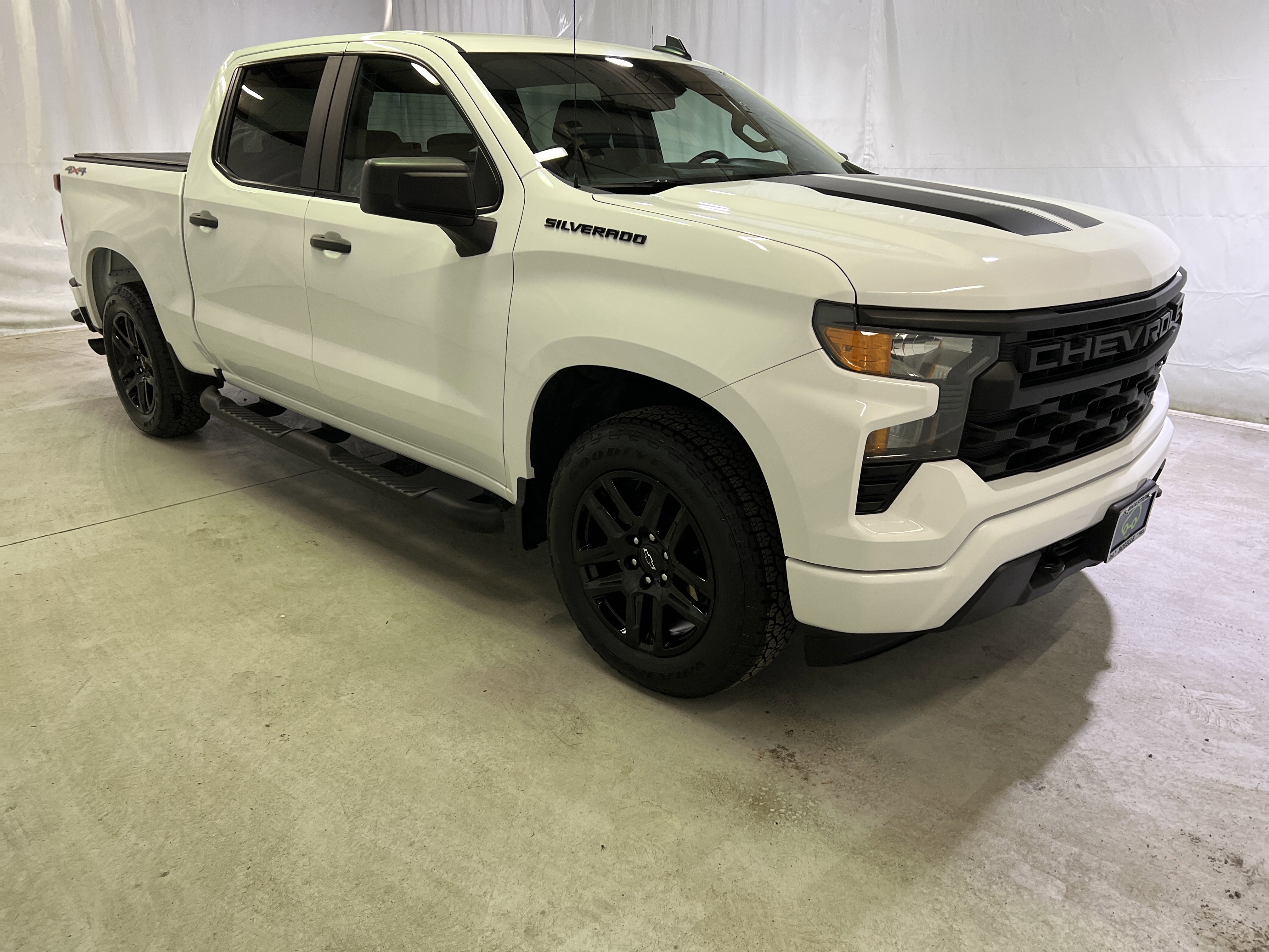 Certified 2023 Chevrolet Silverado 1500 Custom w/ Rally Edition image 2
