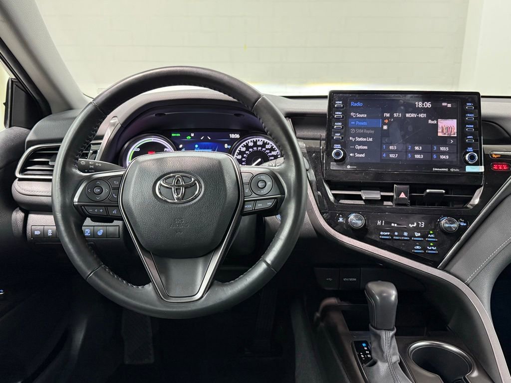 Used 2021 Toyota Camry XSE w/ Cold Weather Package image 9