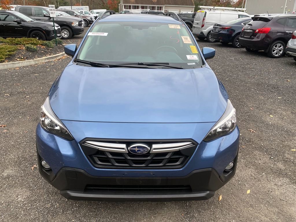 Used 2022 Subaru Crosstrek 2.0i Premium image 3