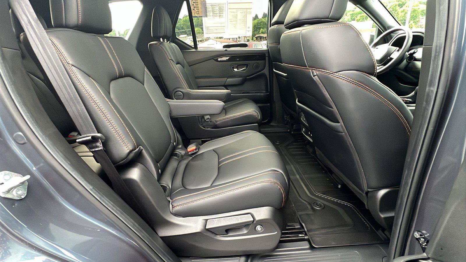 Used 2026 Honda Pilot TrailSport image 15