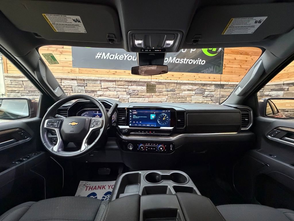 Used 2023 Chevrolet Silverado 1500 LT image 16