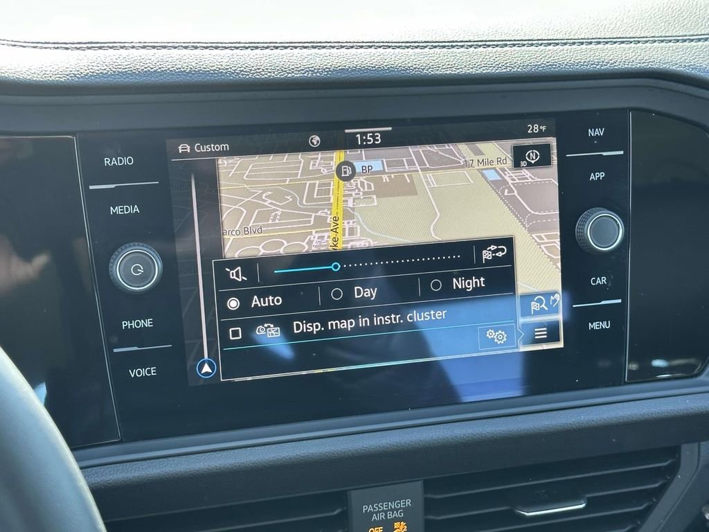 Certified 2022 Volkswagen Jetta SEL image 27