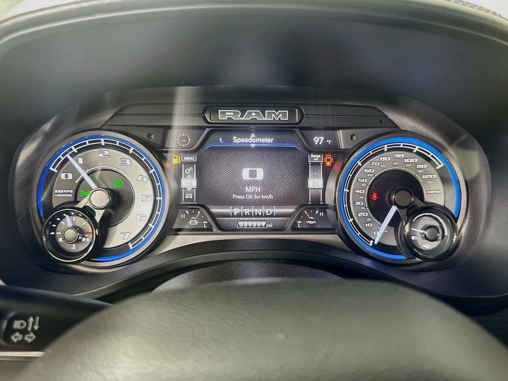 Used 2022 RAM 1500 Limited w/ Body-Colour Bumper Group AWD/4WD image 25