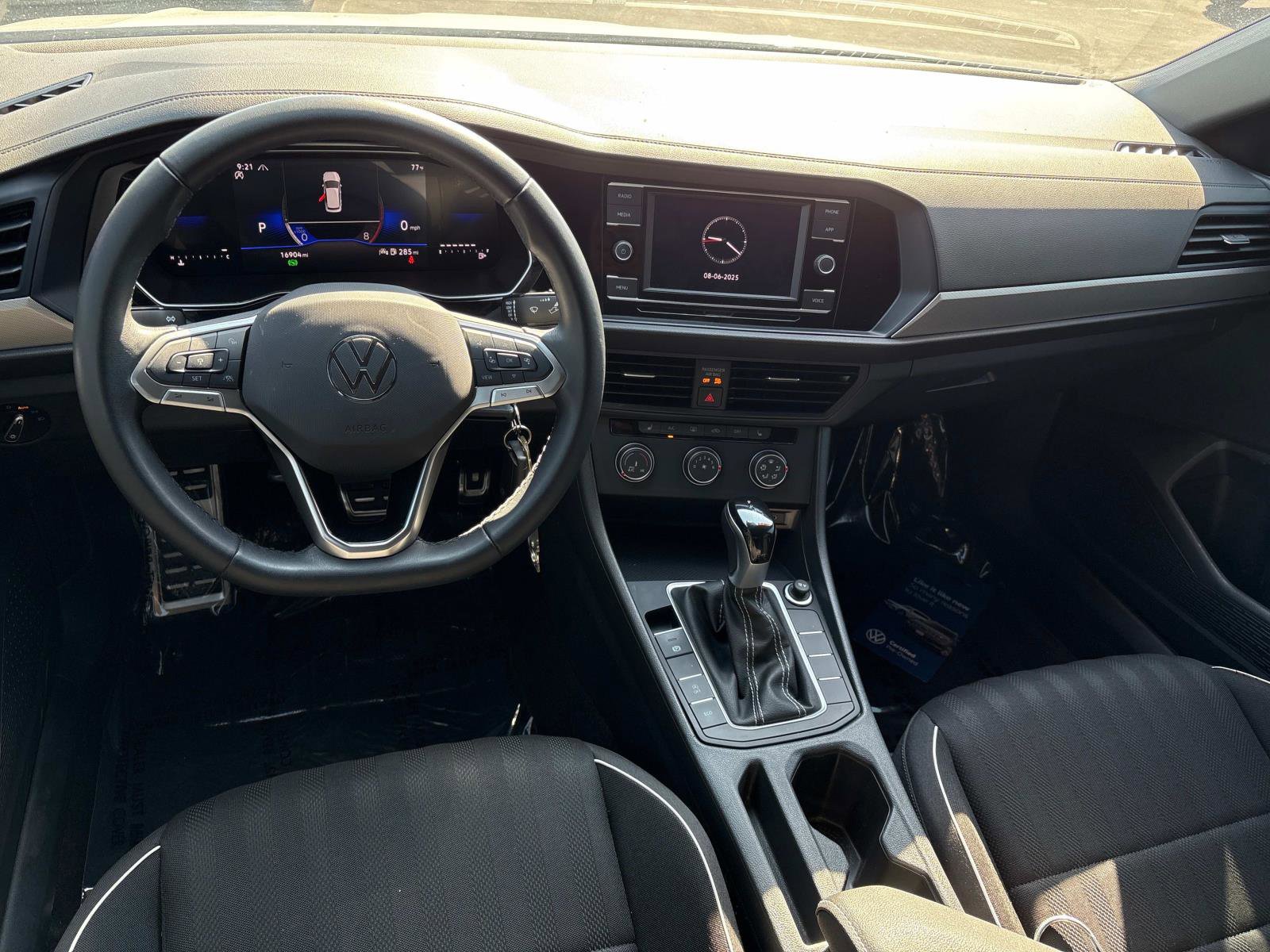 Certified 2024 Volkswagen Jetta Sport image 8