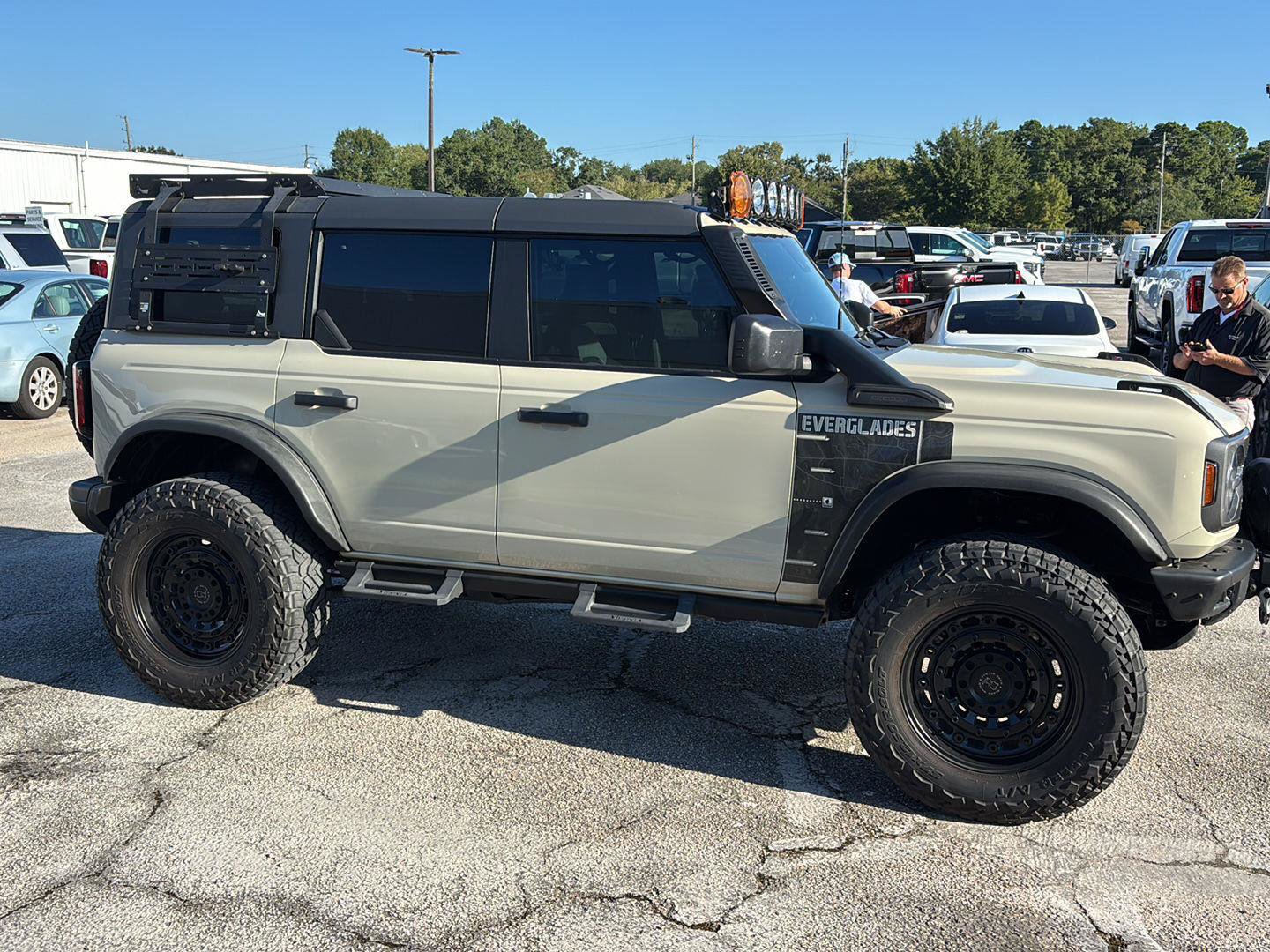 Used 2022 Ford Bronco Everglades AWD/4WD image 8