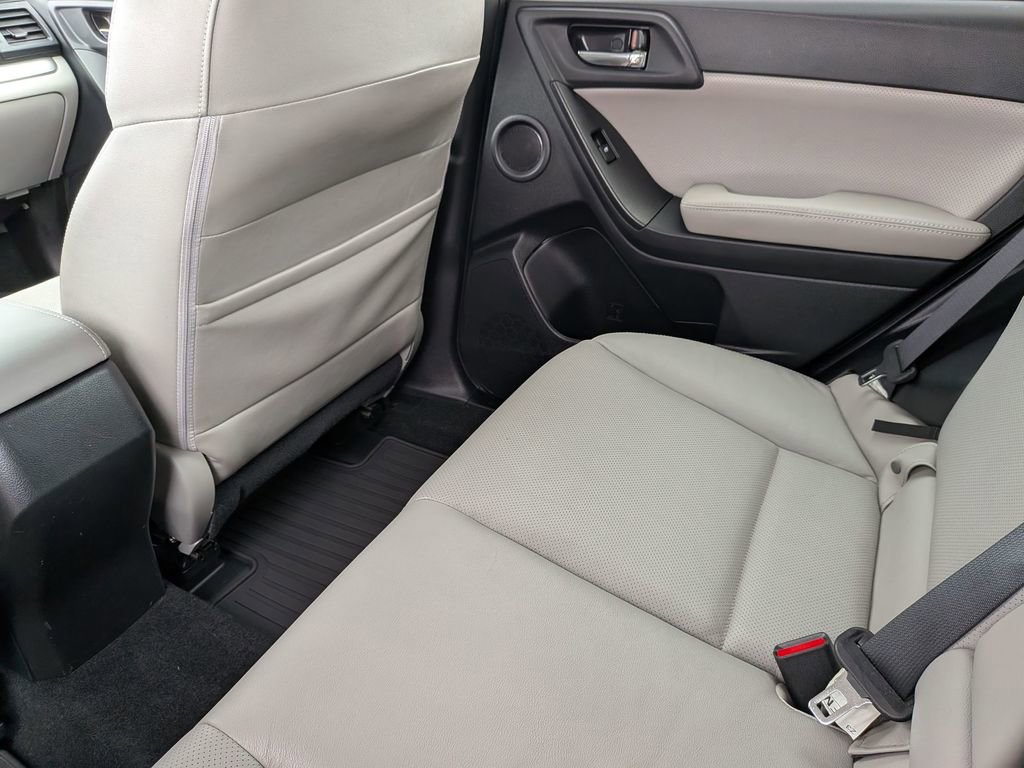 Used 2015 Subaru Forester 2.5i Touring w/ Eyesight & Navigation System AWD/4WD image 34
