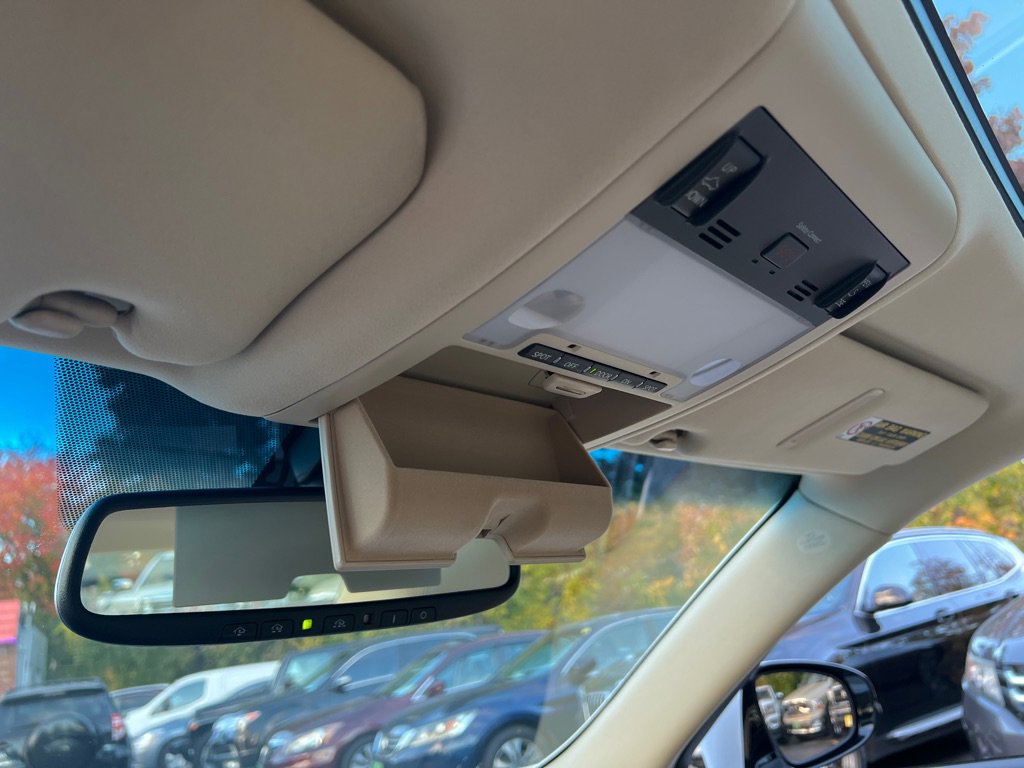 Used 2015 Lexus LS 460 image 23