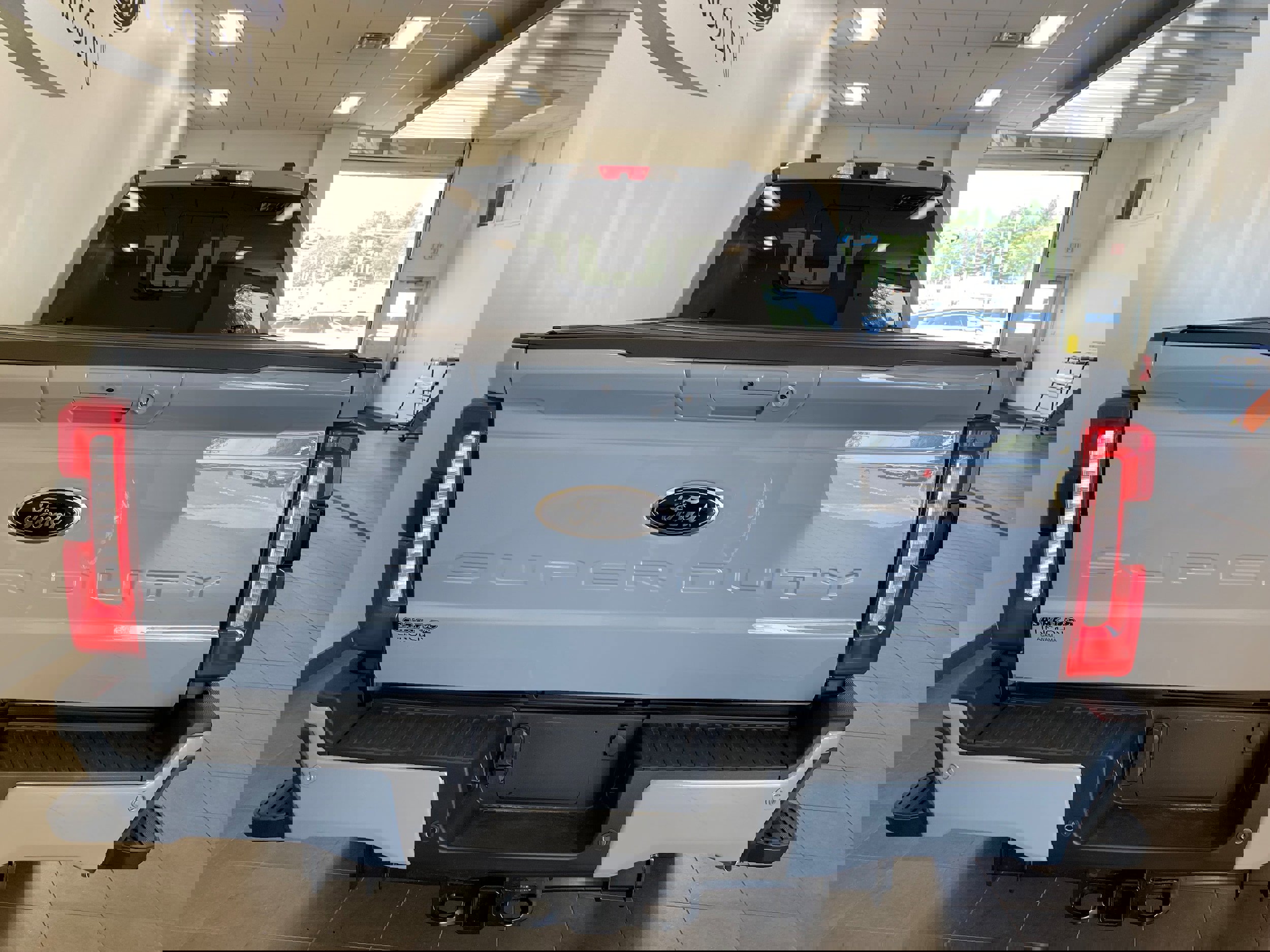 New 2025 Ford F350 Lariat w/ Lariat Ultimate Package image 6