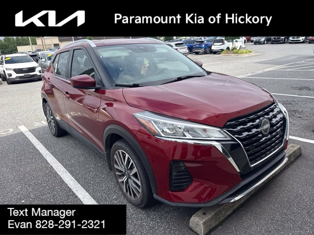 Used 2023 Nissan Kicks SV FWD image 3