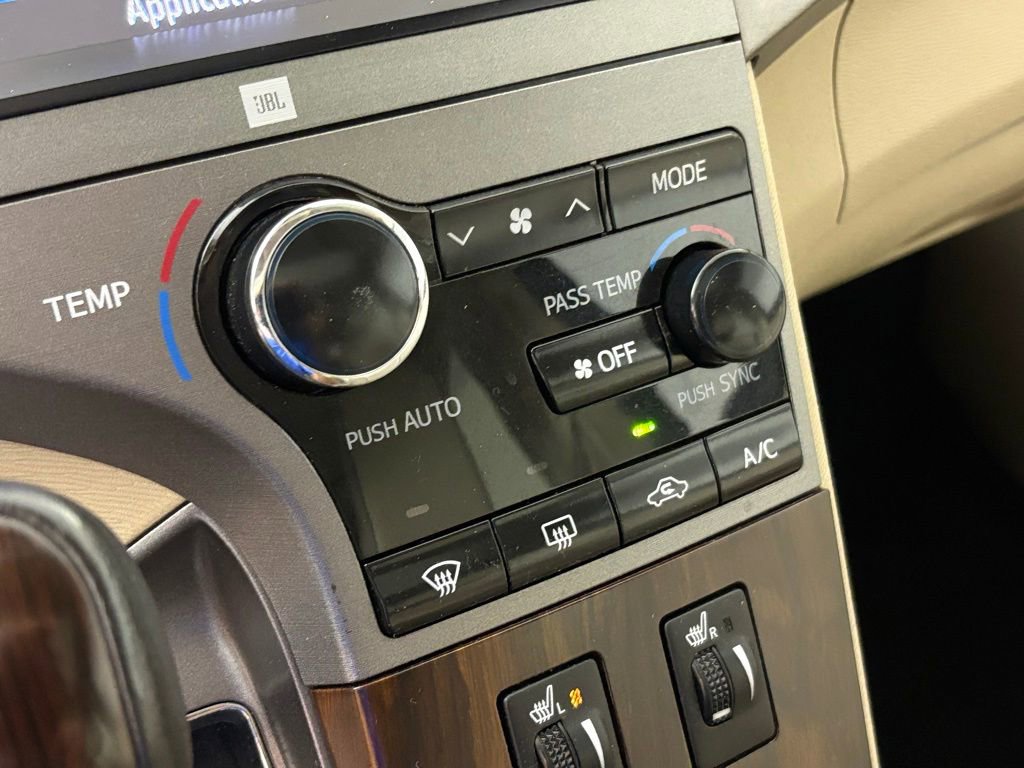 Used 2014 Toyota Venza XLE w/ XLE Premium Package AWD/4WD image 24