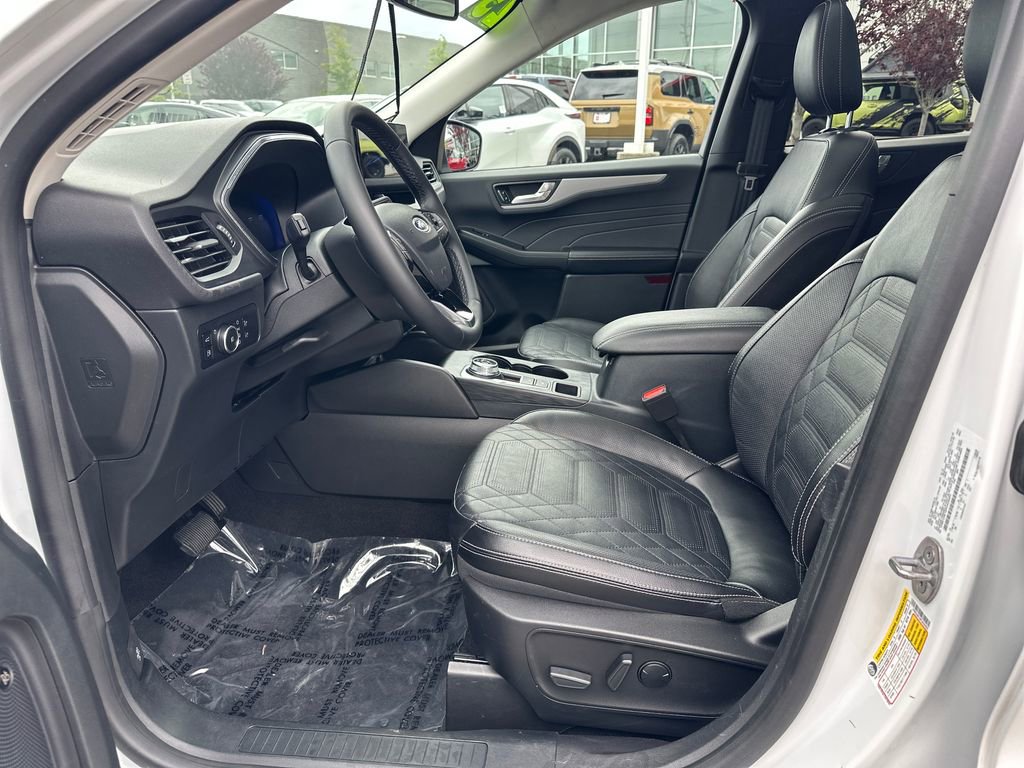 Used 2023 Ford Escape SE w/ PHEV Premium Package FWD image 12